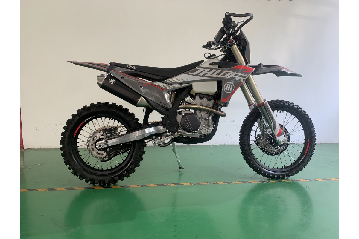 jhlofr-enduro-zr2-5-1200x800